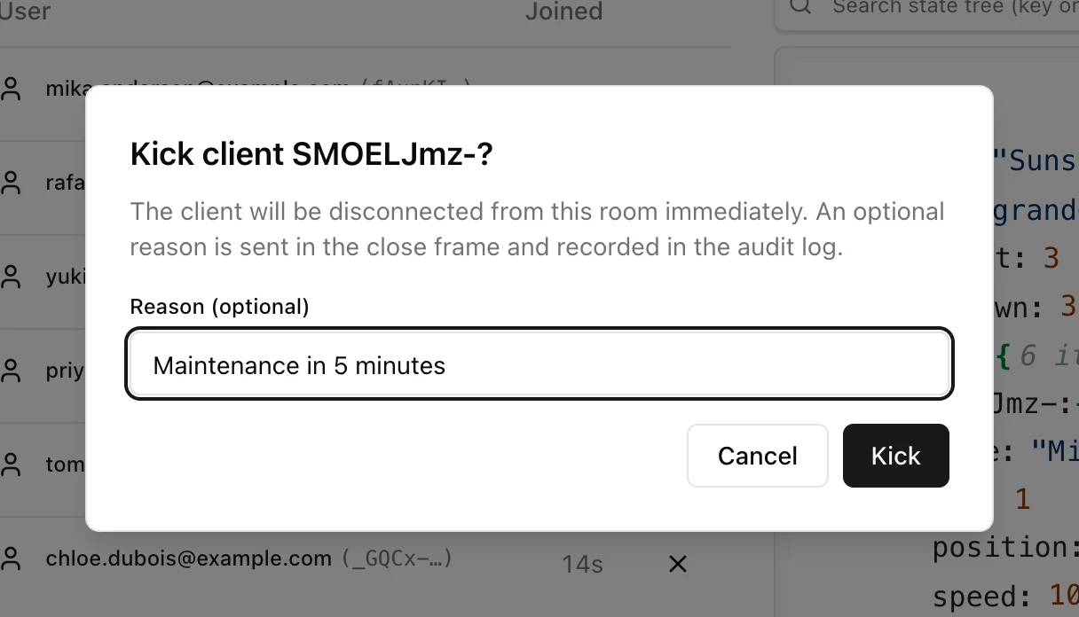 The kick confirmation dialog with the optional reason field